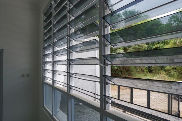 Cost of Jalousie Window Repair in Mansfield